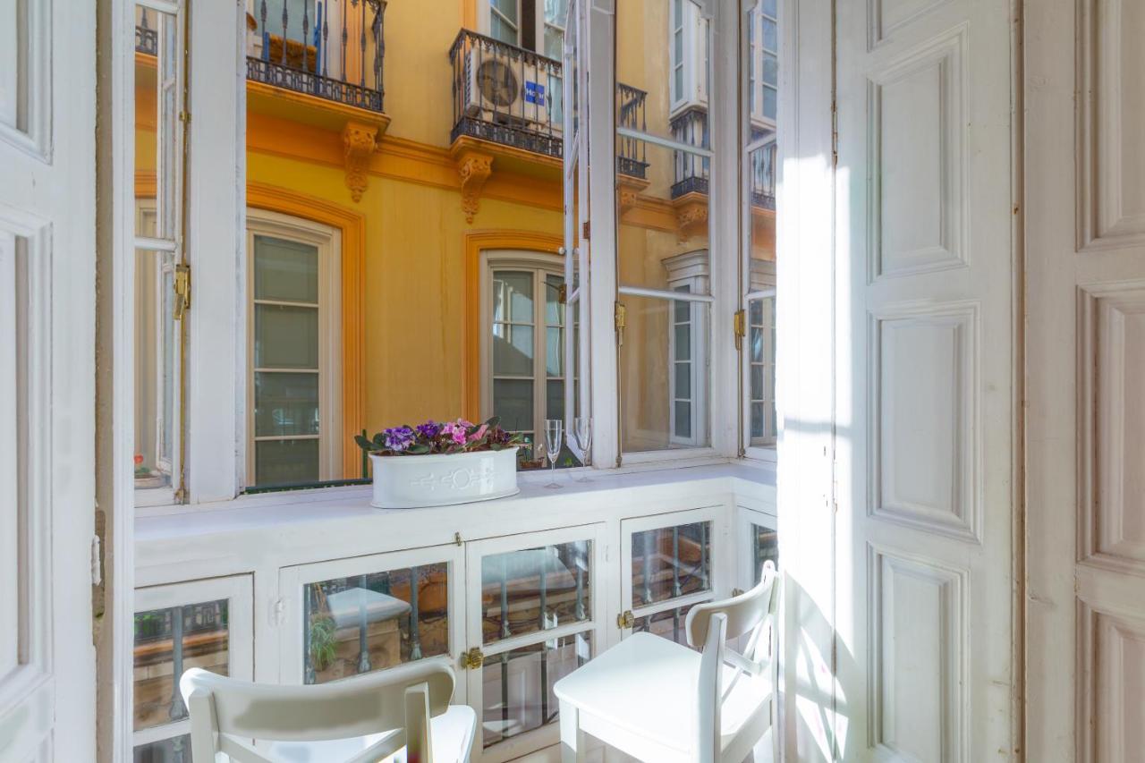 Puerta De Larios: Central Three-Bedroom Apartment With Balconies And Patio Malaga Luaran gambar