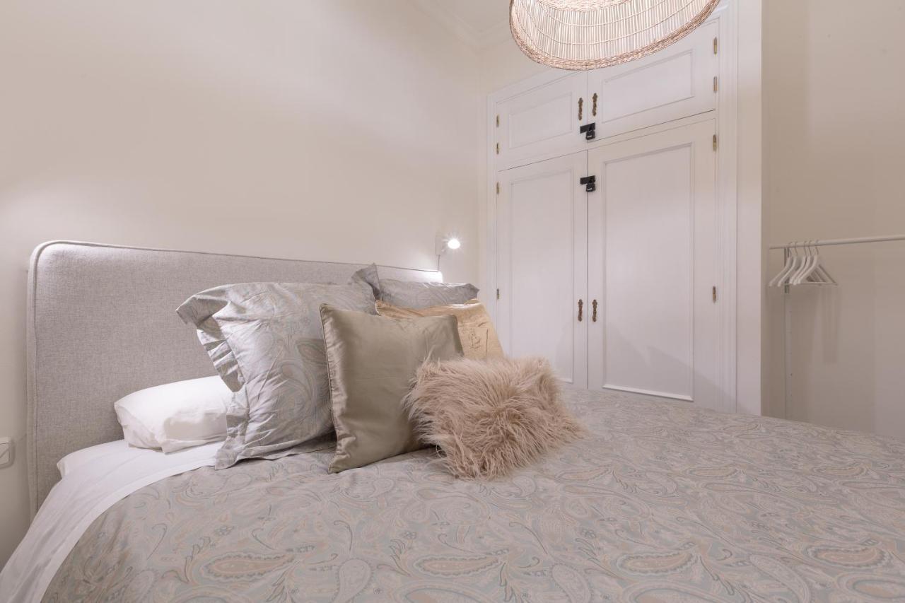 Puerta De Larios: Central Three-Bedroom Apartment With Balconies And Patio Malaga Luaran gambar