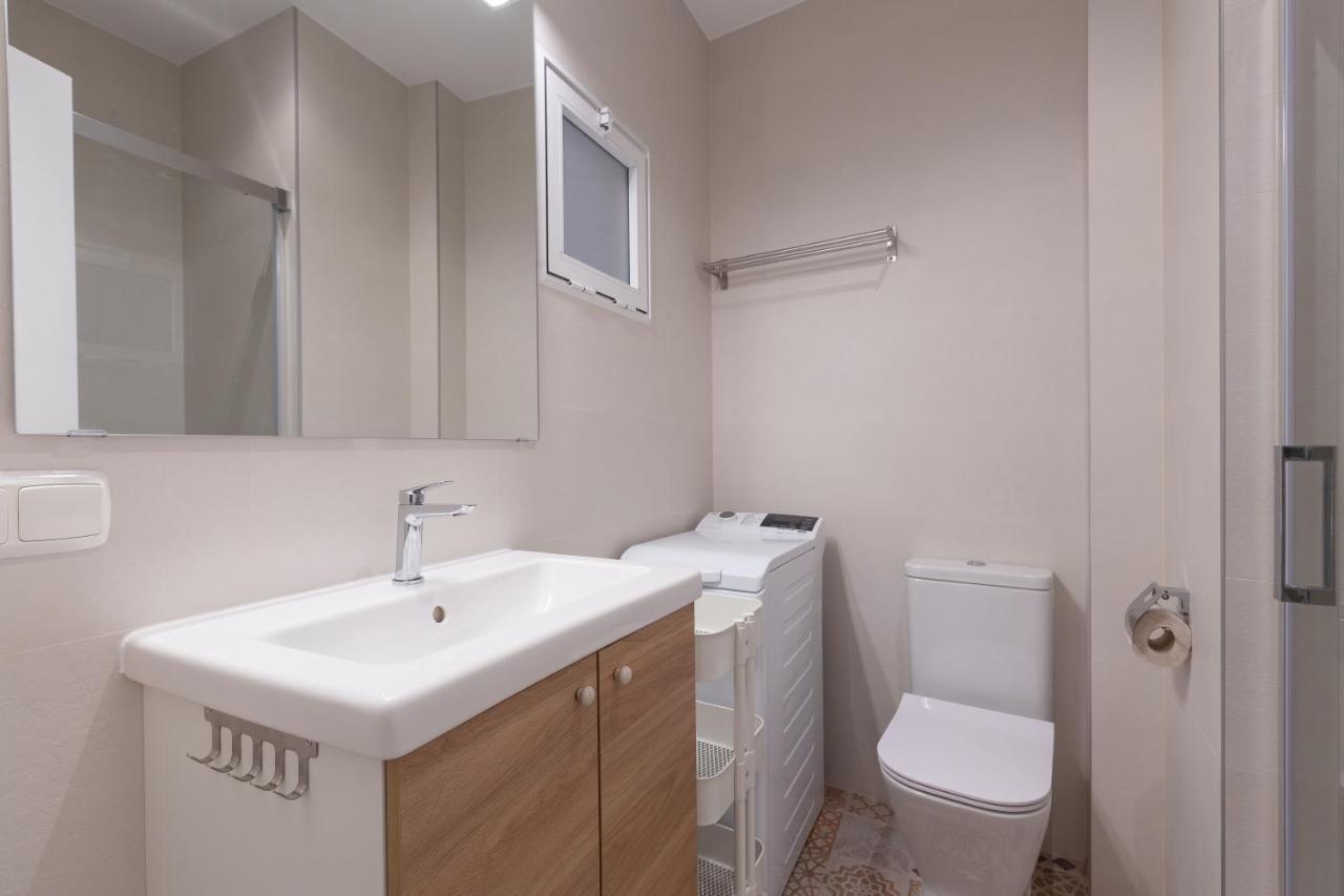 Puerta De Larios: Central Three-Bedroom Apartment With Balconies And Patio Malaga Luaran gambar