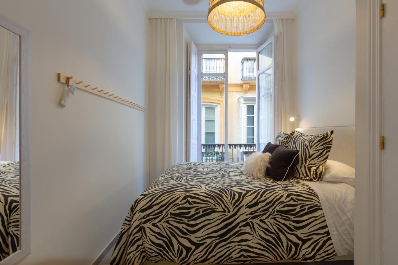 Puerta De Larios: Central Three-Bedroom Apartment With Balconies And Patio Malaga Luaran gambar