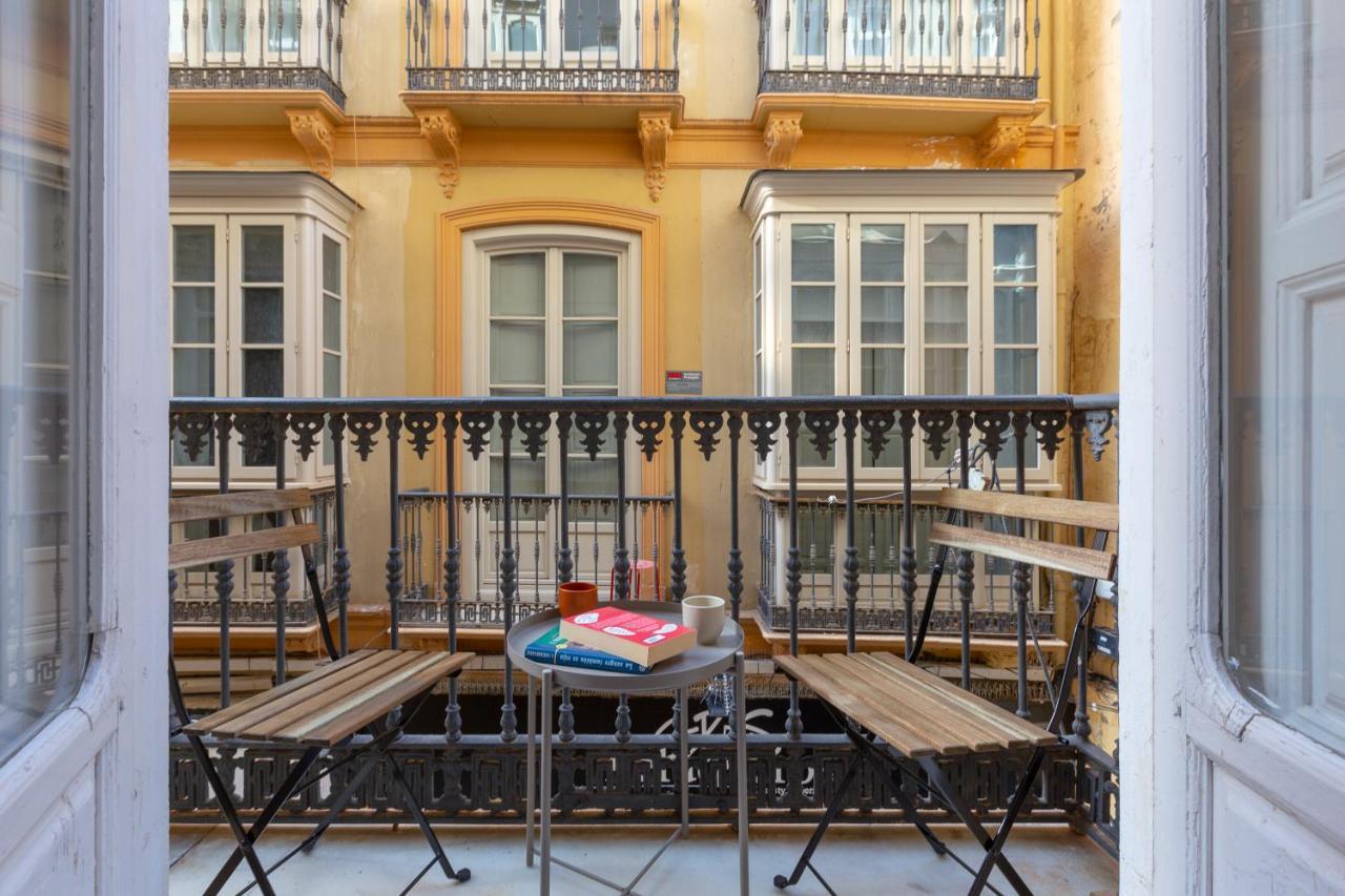 Puerta De Larios: Central Three-Bedroom Apartment With Balconies And Patio Malaga Luaran gambar