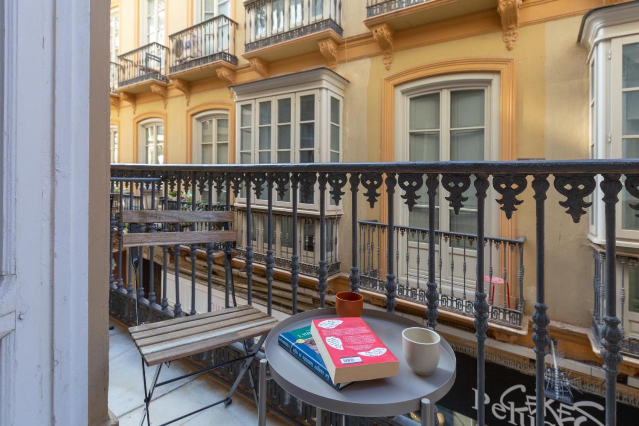 Puerta De Larios: Central Three-Bedroom Apartment With Balconies And Patio Malaga Luaran gambar